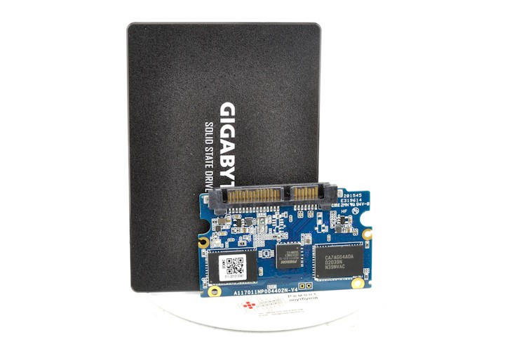 Восстановление данных SSD диска Gigabyte 240